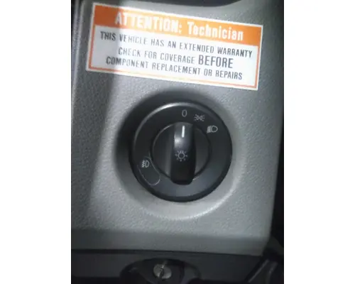 FREIGHTLINER CASCADIA 126 HEADLAMP SWITCH