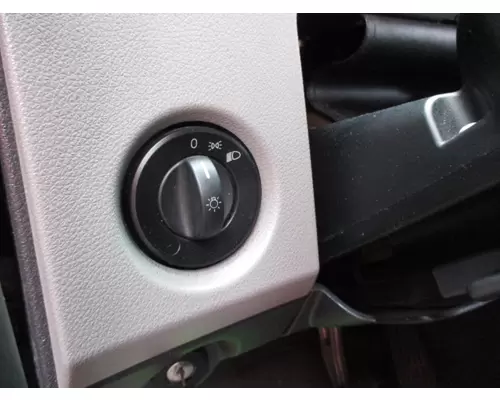 FREIGHTLINER CASCADIA 126 HEADLAMP SWITCH