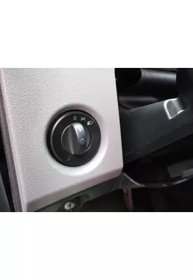 FREIGHTLINER CASCADIA 126 HEADLAMP SWITCH