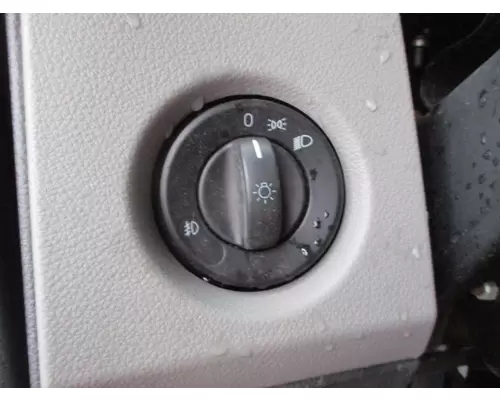 FREIGHTLINER CASCADIA 126 HEADLAMP SWITCH