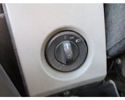 FREIGHTLINER CASCADIA 126 HEADLAMP SWITCH