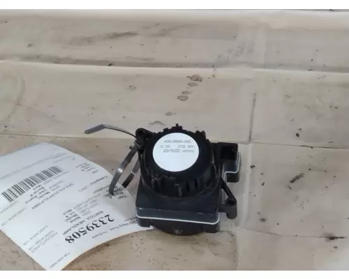 FREIGHTLINER CASCADIA 126 HEADLAMP SWITCH