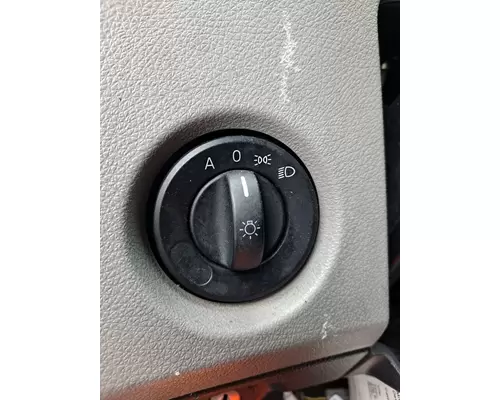 FREIGHTLINER CASCADIA 126 HEADLAMP SWITCH