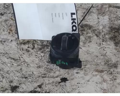 FREIGHTLINER CASCADIA 126 HEADLAMP SWITCH