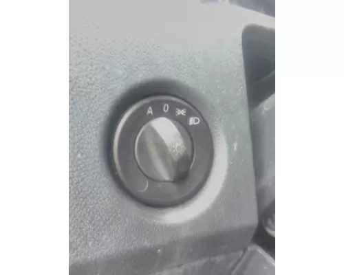 FREIGHTLINER CASCADIA 126 HEADLAMP SWITCH