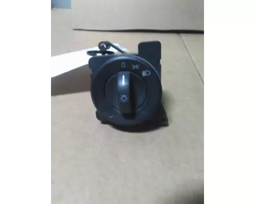 FREIGHTLINER CASCADIA 126 HEADLAMP SWITCH
