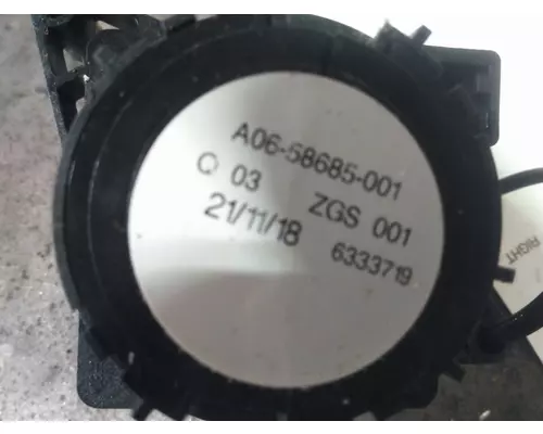 FREIGHTLINER CASCADIA 126 HEADLAMP SWITCH