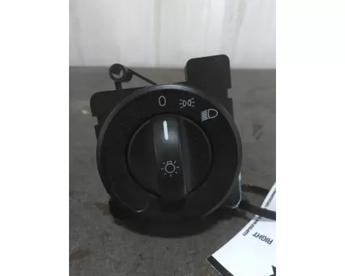 FREIGHTLINER CASCADIA 126 HEADLAMP SWITCH