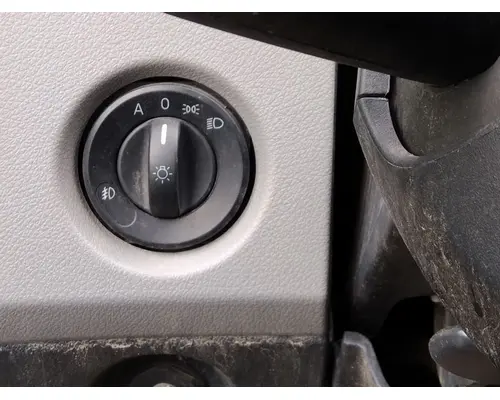 FREIGHTLINER CASCADIA 126 HEADLAMP SWITCH