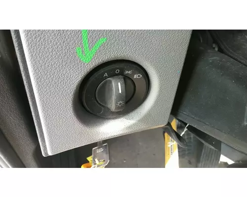FREIGHTLINER CASCADIA 126 HEADLAMP SWITCH