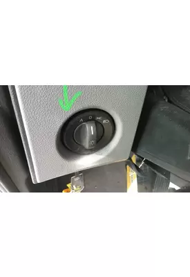 FREIGHTLINER CASCADIA 126 HEADLAMP SWITCH