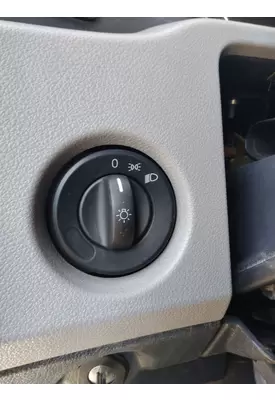 FREIGHTLINER CASCADIA 126 HEADLAMP SWITCH