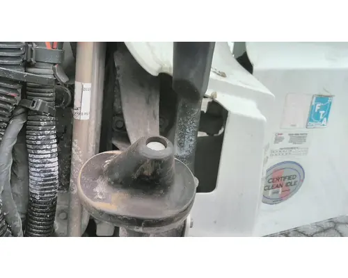 FREIGHTLINER CASCADIA 126 HOOD BRACKET