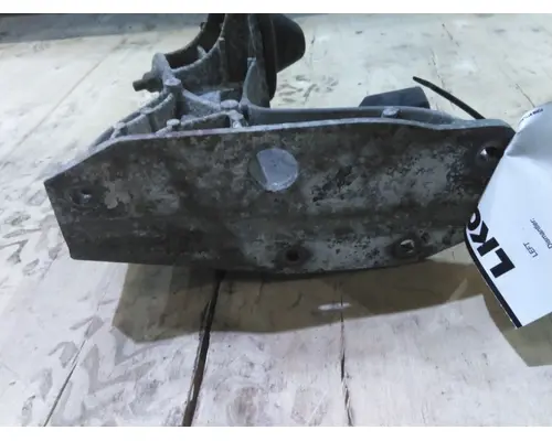 FREIGHTLINER CASCADIA 126 HOOD BRACKET