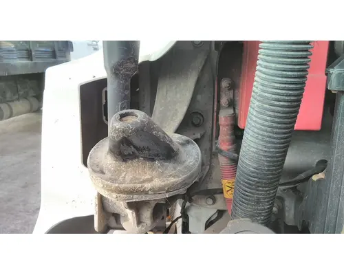 FREIGHTLINER CASCADIA 126 HOOD BRACKET