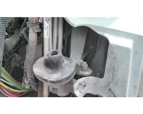 FREIGHTLINER CASCADIA 126 HOOD BRACKET