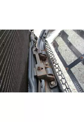 FREIGHTLINER CASCADIA 126 HOOD HINGE