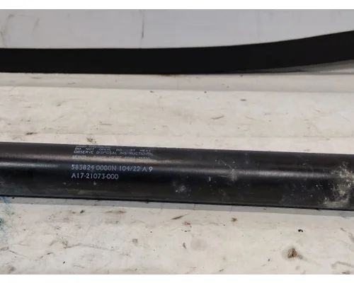 FREIGHTLINER CASCADIA 126 HOOD SHOCKSTRUT