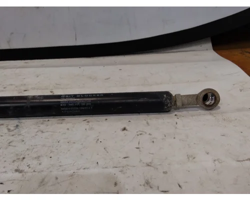 FREIGHTLINER CASCADIA 126 HOOD SHOCKSTRUT