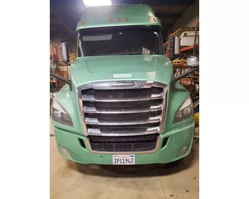 FREIGHTLINER CASCADIA 126 HOOD