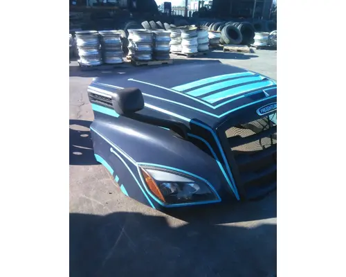 FREIGHTLINER CASCADIA 126 HOOD