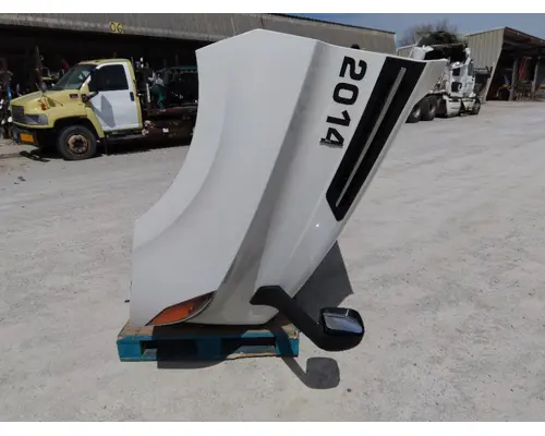 FREIGHTLINER CASCADIA 126 HOOD