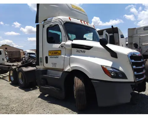 FREIGHTLINER CASCADIA 126 HOOD