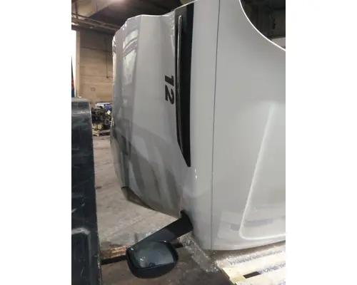 FREIGHTLINER CASCADIA 126 HOOD