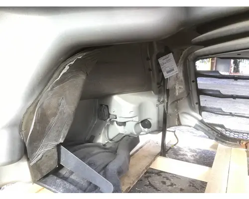 FREIGHTLINER CASCADIA 126 Hood