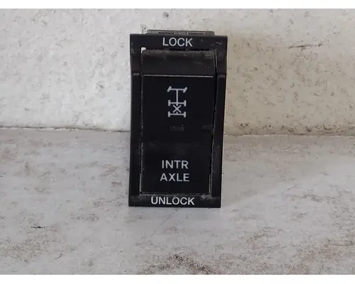 FREIGHTLINER CASCADIA 126 INTERAXLE LOCK SWITCH