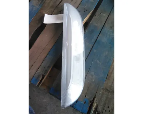 FREIGHTLINER CASCADIA 126 INTERIOR CAB LIGHT