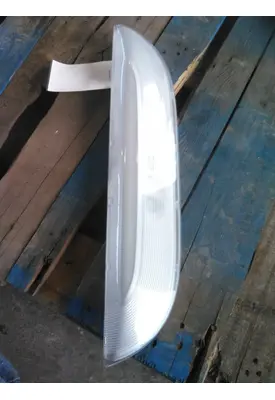 FREIGHTLINER CASCADIA 126 INTERIOR CAB LIGHT