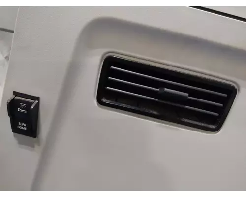 FREIGHTLINER CASCADIA 126 INTERIOR CABINET