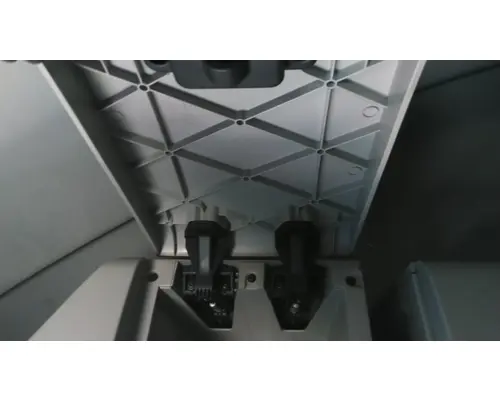FREIGHTLINER CASCADIA 126 INTERIOR CABINET