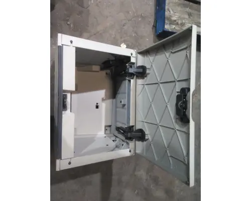 FREIGHTLINER CASCADIA 126 INTERIOR CABINET
