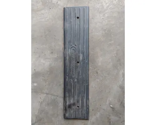 FREIGHTLINER CASCADIA 126 INTERIOR PARTS, MISC.