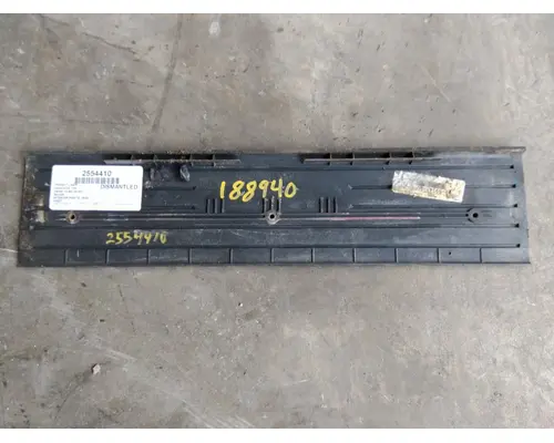 FREIGHTLINER CASCADIA 126 INTERIOR PARTS, MISC.