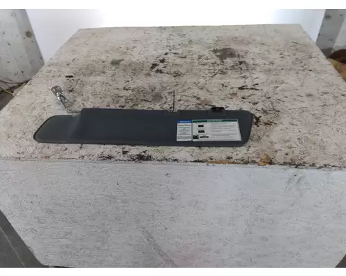 FREIGHTLINER CASCADIA 126 INTERIOR SUN VISOR