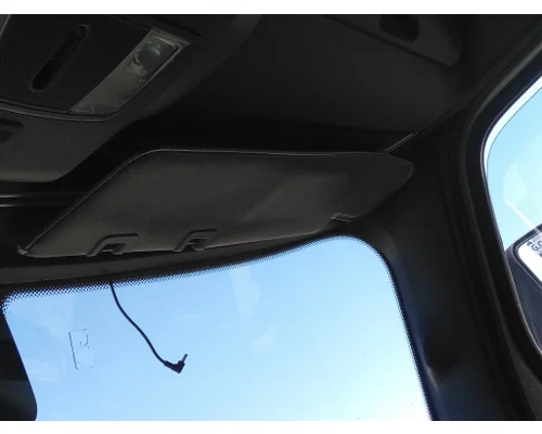 FREIGHTLINER CASCADIA 126 INTERIOR SUN VISOR