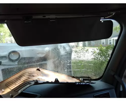 FREIGHTLINER CASCADIA 126 INTERIOR SUN VISOR