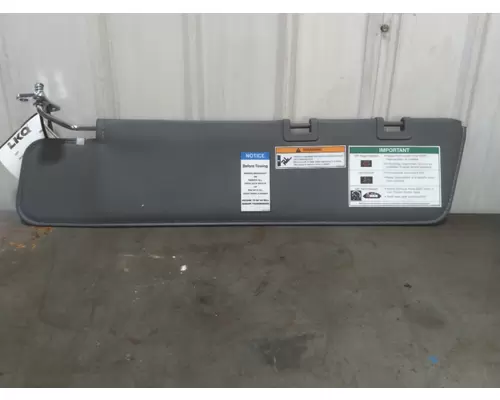 FREIGHTLINER CASCADIA 126 INTERIOR SUN VISOR