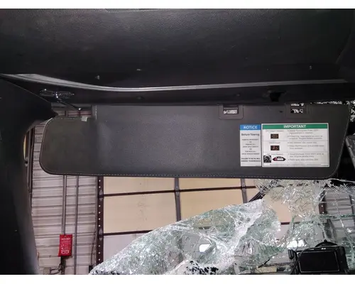 FREIGHTLINER CASCADIA 126 INTERIOR SUN VISOR