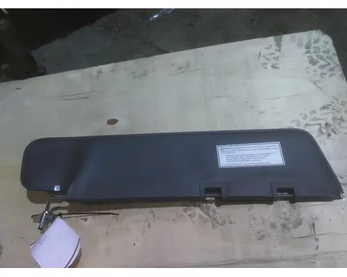FREIGHTLINER CASCADIA 126 INTERIOR SUN VISOR