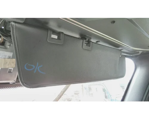FREIGHTLINER CASCADIA 126 INTERIOR SUN VISOR