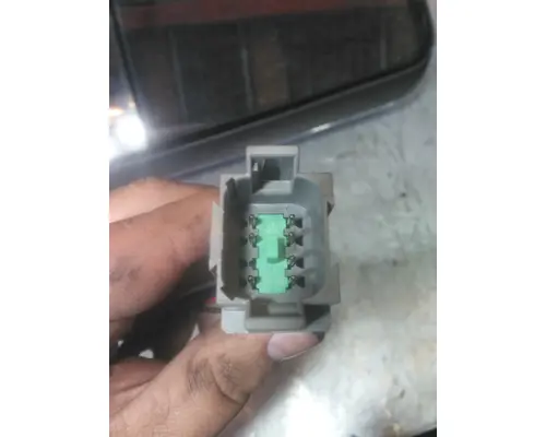 FREIGHTLINER CASCADIA 126 MIRROR ASSEMBLY CABDOOR