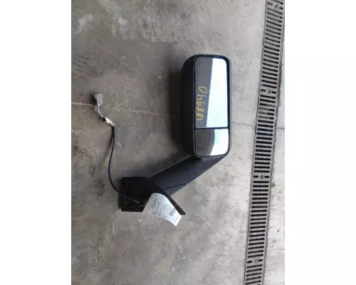 FREIGHTLINER CASCADIA 126 MIRROR ASSEMBLY CABDOOR
