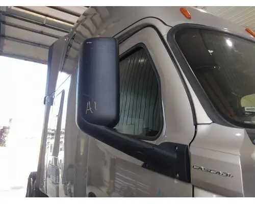 FREIGHTLINER CASCADIA 126 MIRROR ASSEMBLY CABDOOR