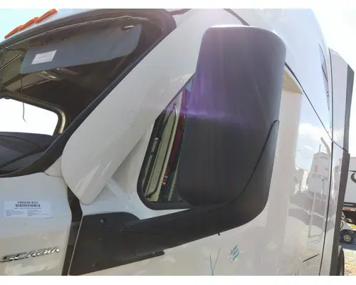 FREIGHTLINER CASCADIA 126 MIRROR ASSEMBLY CABDOOR