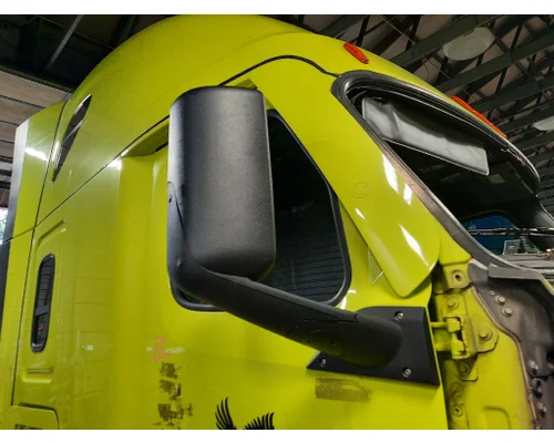 FREIGHTLINER CASCADIA 126 MIRROR ASSEMBLY CAB/DOOR