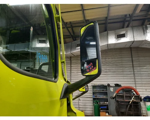 FREIGHTLINER CASCADIA 126 MIRROR ASSEMBLY CABDOOR